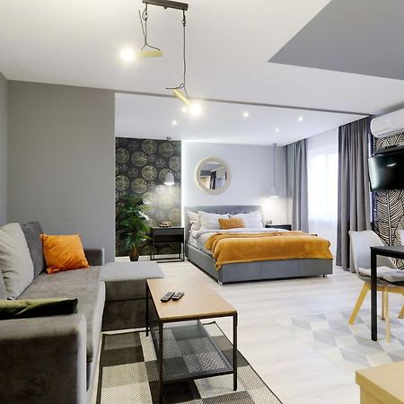 New Apart Lesi Ukrainky Blvd And Olimpiyska And Kreshchatyk And Manhattan City With Parking 키예프 외부 사진