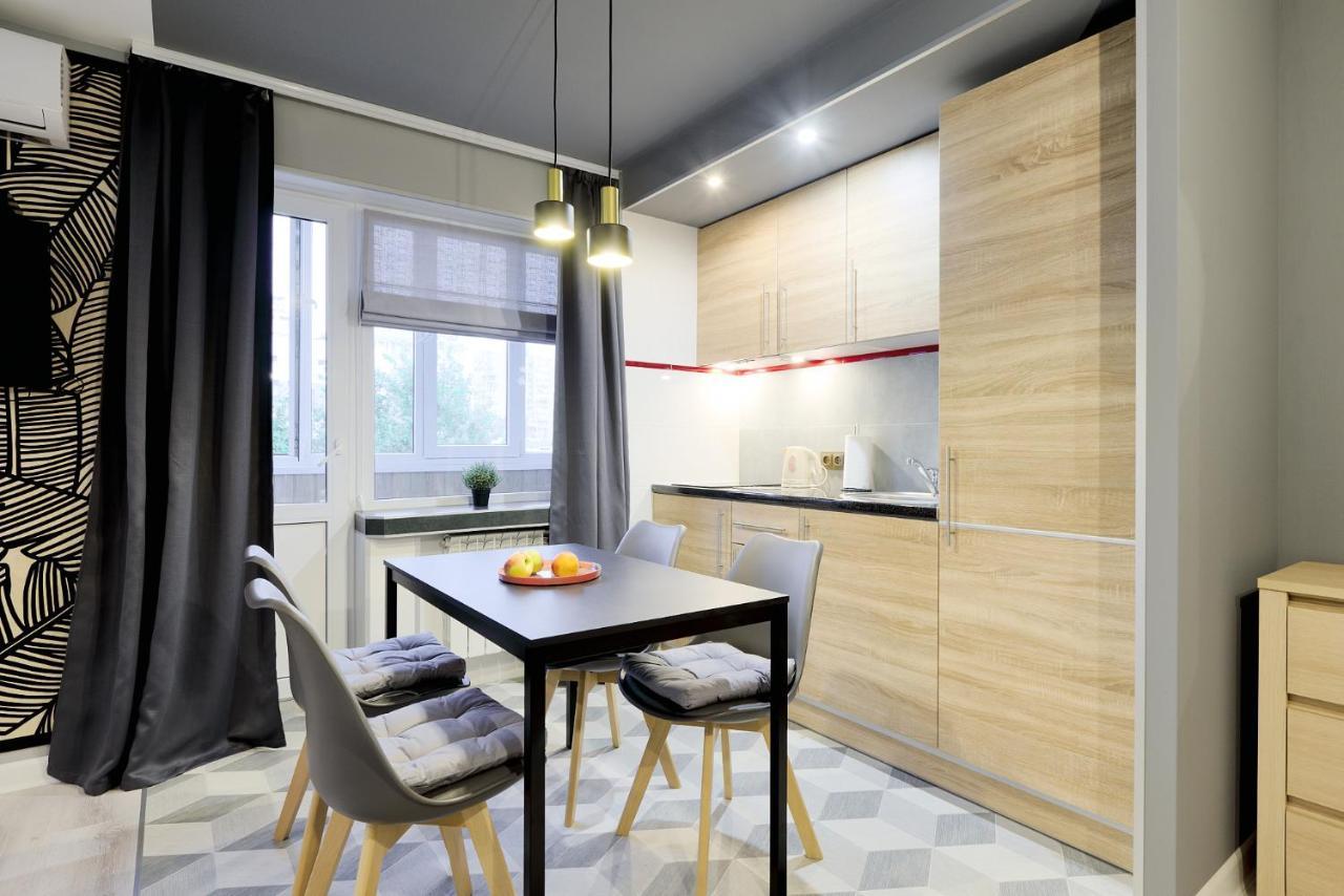 New Apart Lesi Ukrainky Blvd And Olimpiyska And Kreshchatyk And Manhattan City With Parking 키예프 외부 사진
