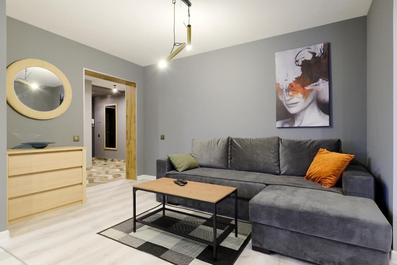 New Apart Lesi Ukrainky Blvd And Olimpiyska And Kreshchatyk And Manhattan City With Parking 키예프 외부 사진